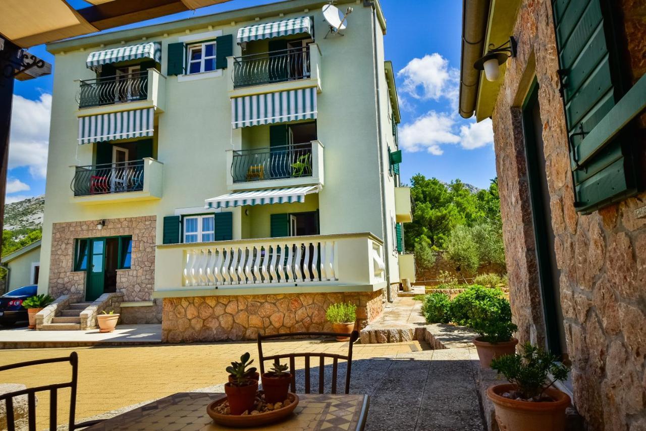 Апартаменти In Olive Garden Стариград-Паклениця Екстер'єр фото